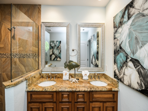 6 Bedroom No Roads to Cross to Beach Anna Maria Rental